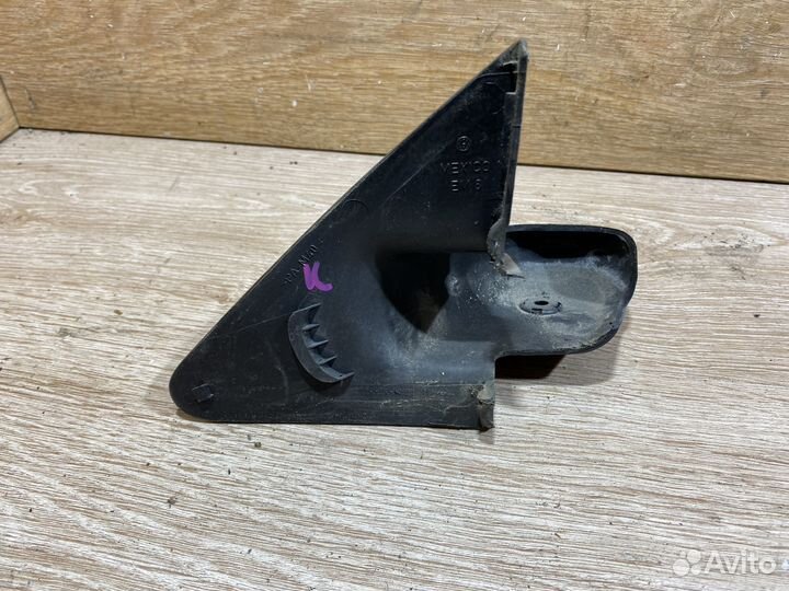 Накладка правого зеркала VW New Beetle А4 дорест