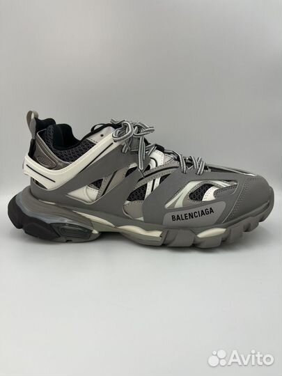 Balenciaga track