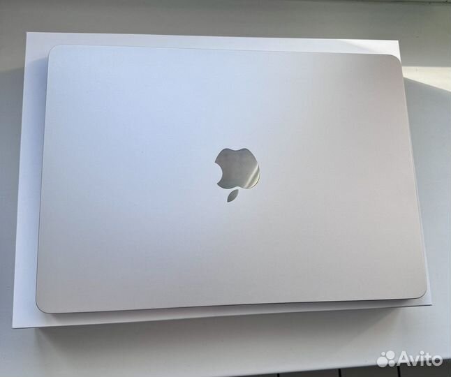 Apple Macbook Air 13 2024 m3 8gb 256gb