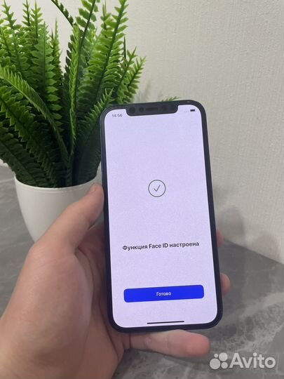 iPhone 12, 64 ГБ
