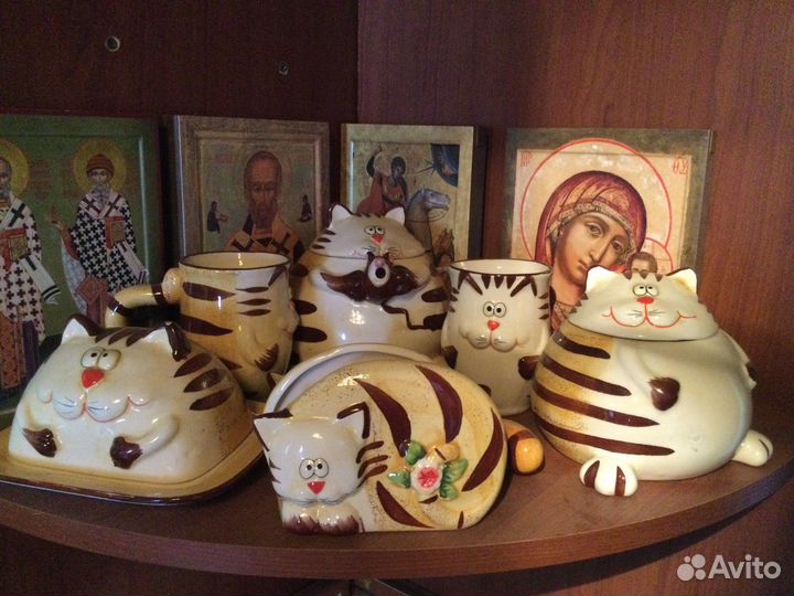 Сервиз чайный ввиде кошки
