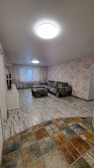 4-к. квартира, 90 м², 7/18 эт.