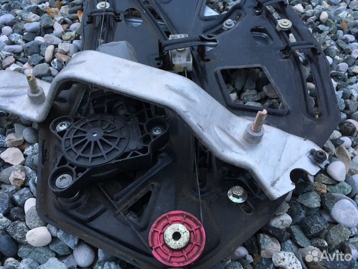 Стеклоподъемник задний правый для Mercedes W215