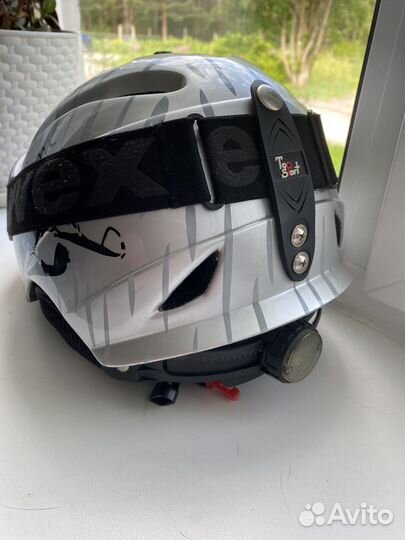 Горнолыжный шлем