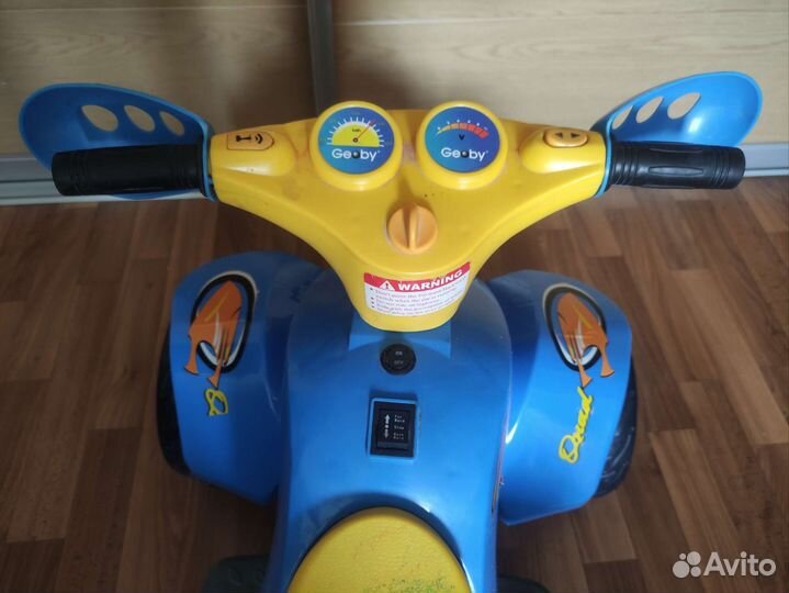 Детский квадроцикл на аккумуляторе