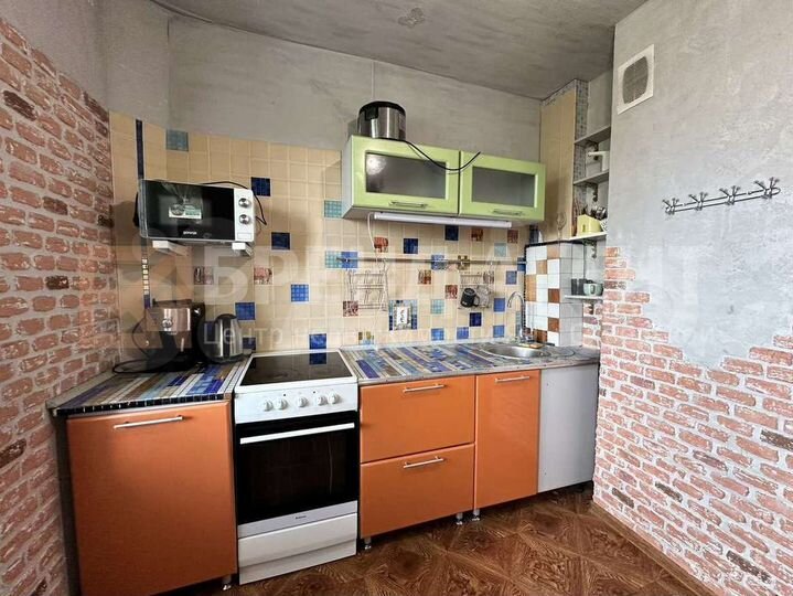 2-к. квартира, 60 м², 9/10 эт.