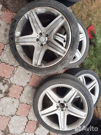 Nokian Tyres Hakka Black 2 SUV 295/35 R21