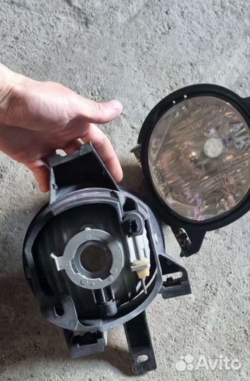 Туманки Toyota Voxy