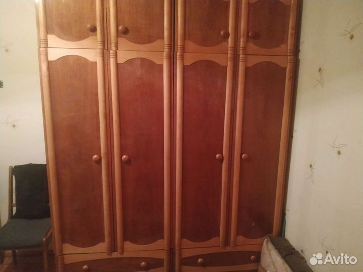 Спальный гарнитур