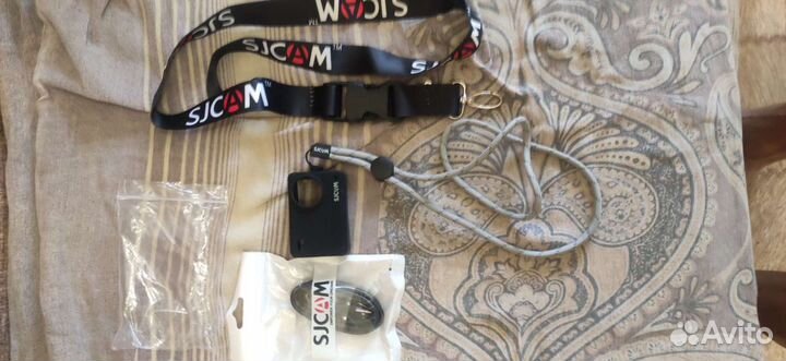 Силиконовый чехол и ремешок экшен камер sj 8
