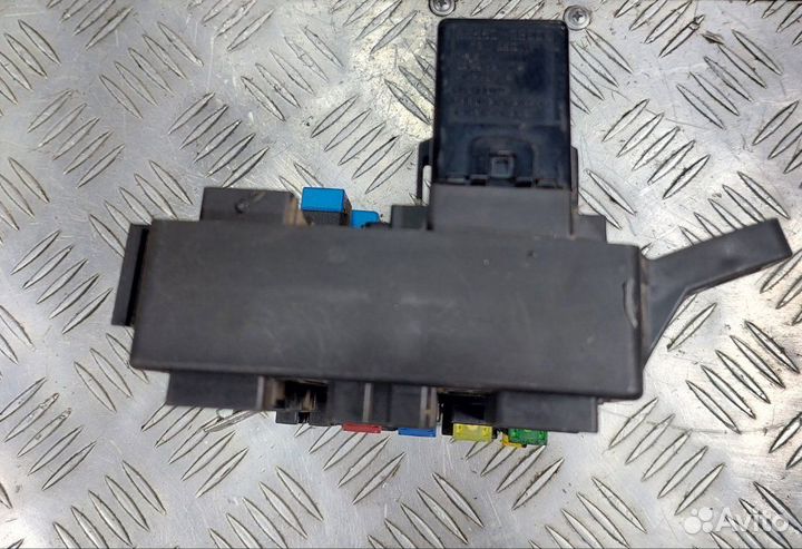 Блок предохранителей салонный Hyundai Getz G4EE