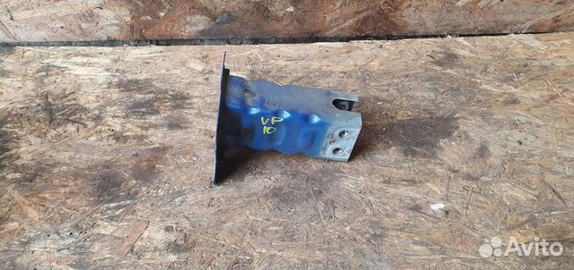 Кронштейн усилителя переднего бампера левый Opel