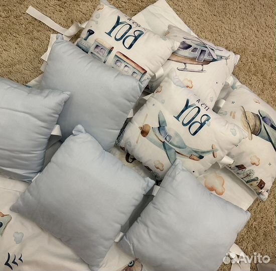 Бортики и одеяло в детскую кроватку