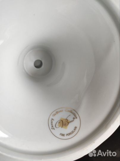 Тортница на ножке