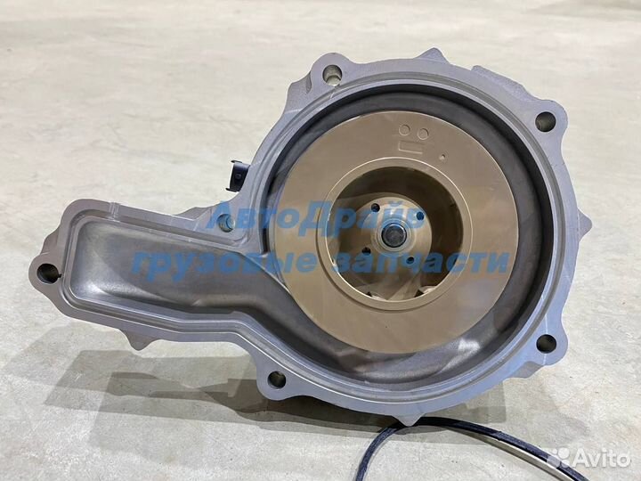 Помпа Volvo FH4 FM4 с электромагнитной муфтой