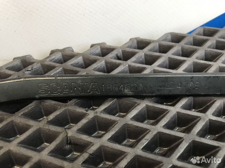 Поводок стеклоочистителя