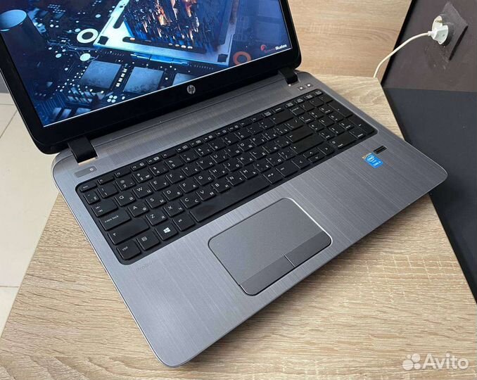 Свежий HP с i5-4210/SSD 256GB/2 видеокарты/8GB RAM