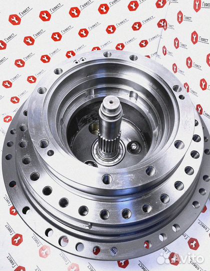 Бортовой редуктор Hyundai R140LC-7