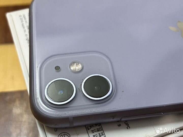 iPhone 11, 64 ГБ