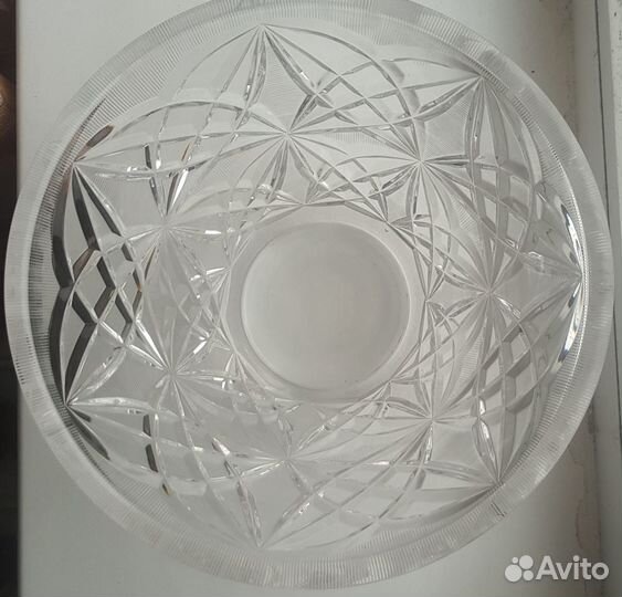 Хрустальная ваза