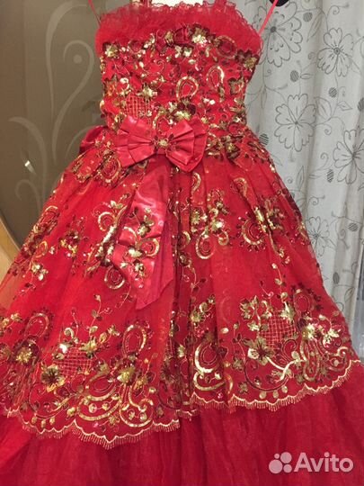 Нарядное шикарное платье