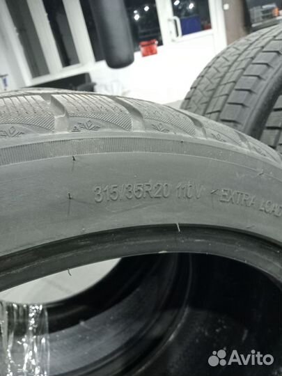 Triangle Snowlink TWT02 275/40 R20 и 315/35 R20 110V