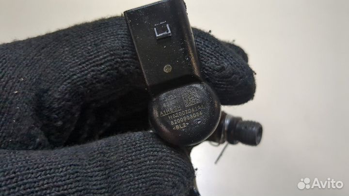 Форсунка топливная Renault Megane 3 2009, 2010