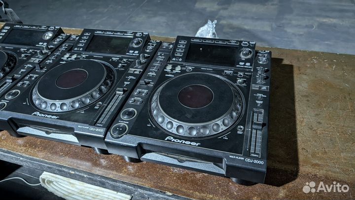 Dj контролер Pioneer cdj 2000