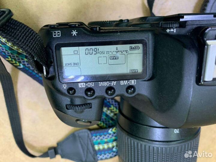 Зеркальный фотоаппарат canon EOS 5D