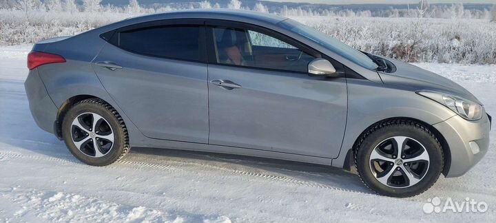 Hyundai Elantra 1.8 AT, 2012, 220 000 км