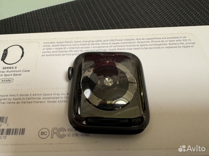 Часы apple watch 5, 44 mm