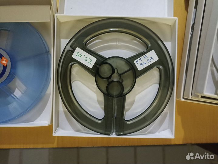 Лента магнитная на бобинах катушки