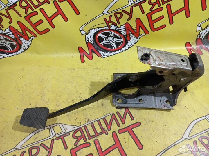 Педаль тормоза Mitsubishi Lancer X 10 1.8 4B10