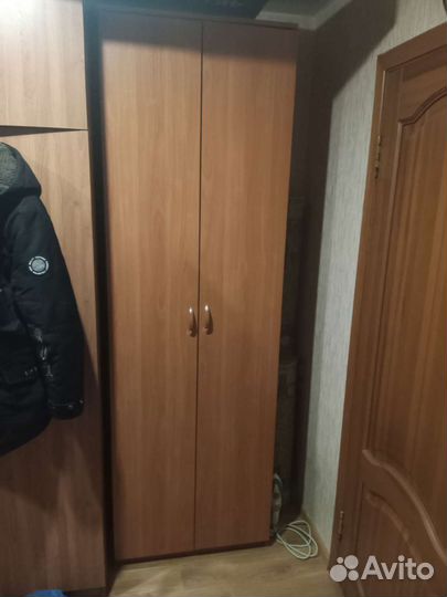 Двухстворчивый шкаф