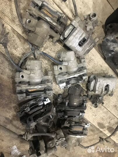 Суппорт тормозной Mazda 3 BL 2012г