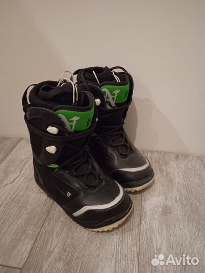 Ботинки для сноуборда 19, 21, 24 и 25см