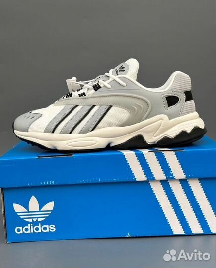 Кроссовки Adidas Oztral