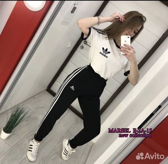 Спортивный костюм adidas