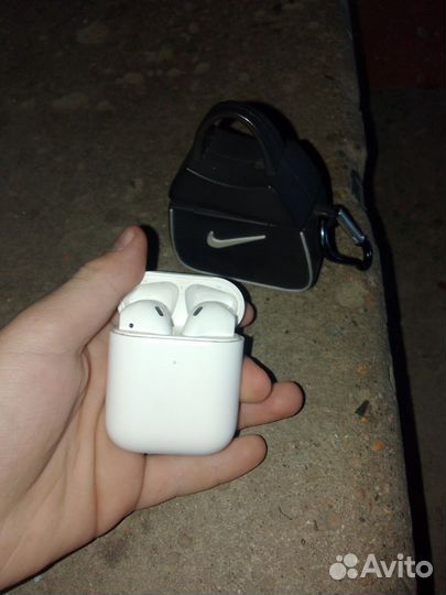 Airpods 1