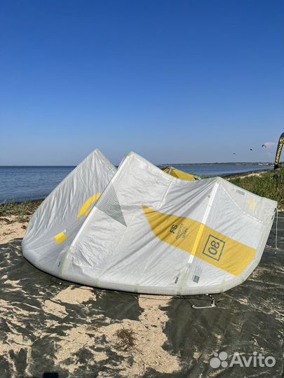 Кайт Eleveight FS V4 8m 2021 год