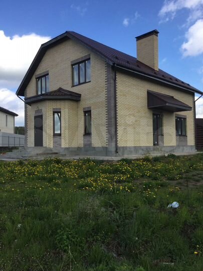 Дом 167 м² на участке 8,5 сот.