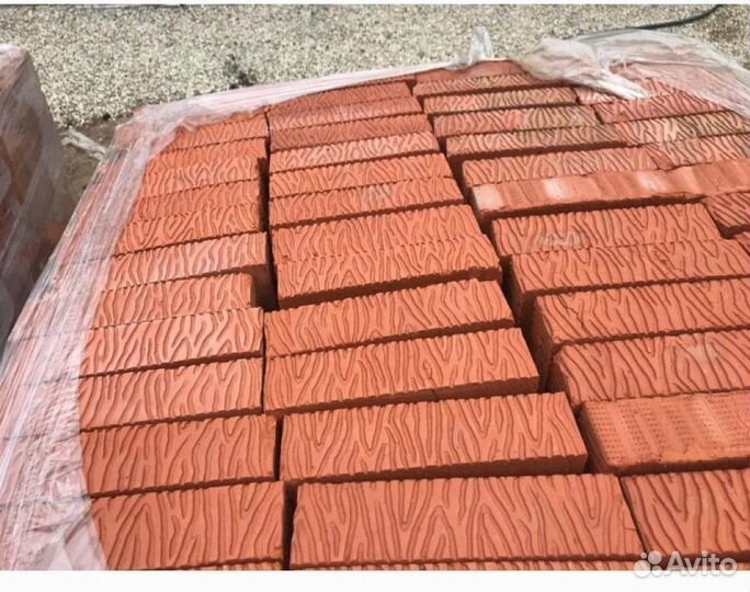 Кирпич красный