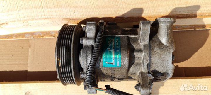 Компрессор кондиционера Peugeot