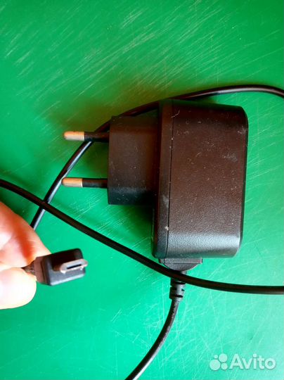 Зарядное устройство для Fly