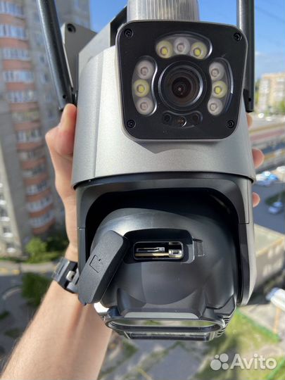 Уличная Wi-Fi камера видеонаблюдения с мигалкой