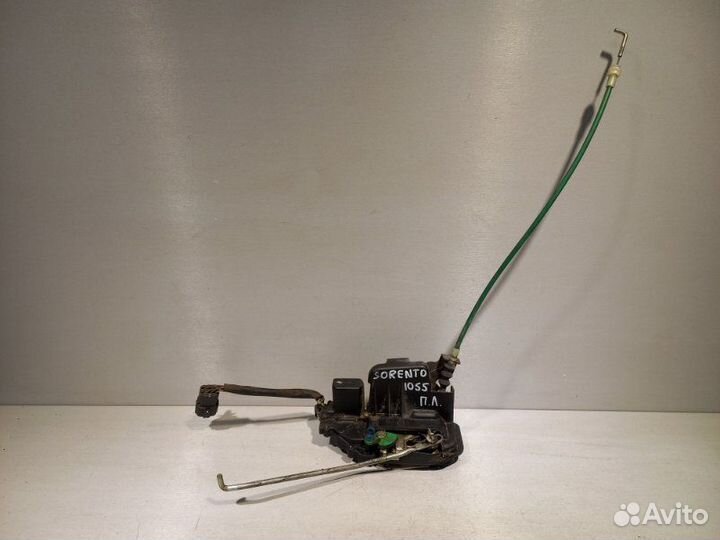 Замок двери передний левый Kia Sorento D4CB 2002