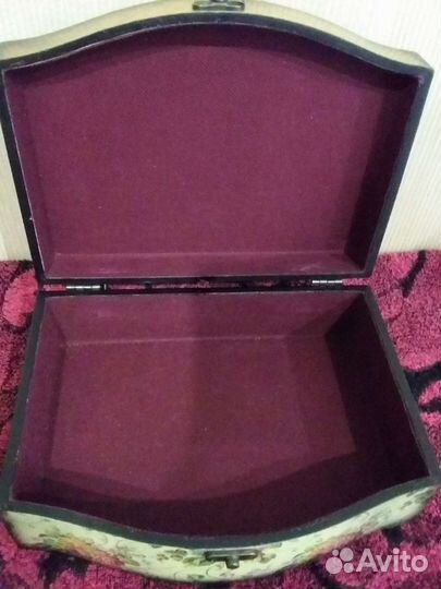 Шкатулка, Чашка Рига,Статуэтка интерьерная