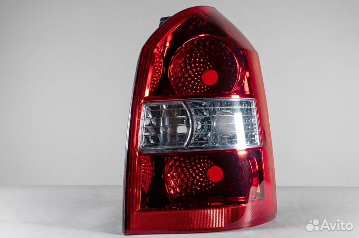 Фонарь Hyundai Tucson 924022E010