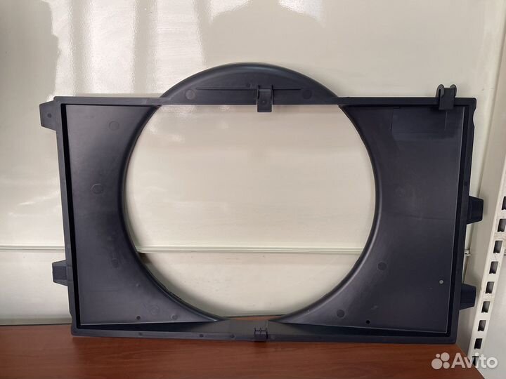 Диффузор вентилятора Mercedes Sprinter