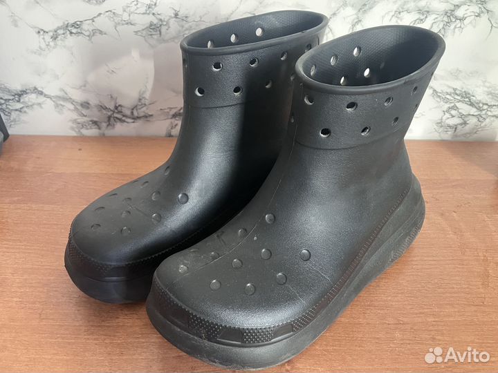 Crocs crush boot